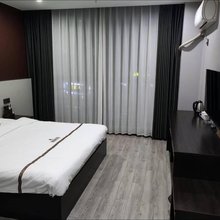 瑞格商务宾馆(共青城中学店)