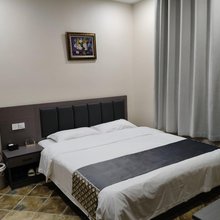 创越民宿(聚英花园店)