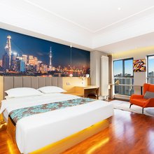 鑫忆主题民宿(德州万达店)