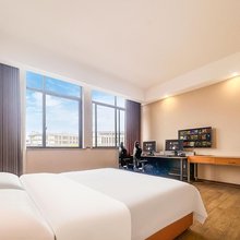 主场电竞酒店(成都艺术职业大学青神校区店)