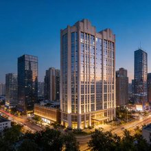 V·loft投影套房酒店(抚琴夜市花牌坊地铁站店)