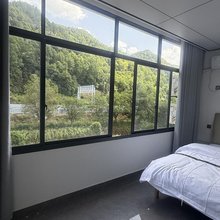 黄山歙县见山居民宿(霞坑店)