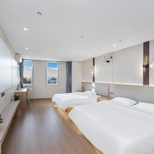 栖海酒店(青岛火车站栈桥店)