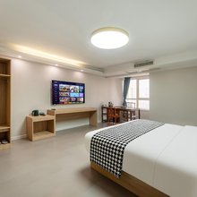 和慕酒店(西安高新万达木塔寺地铁站店)