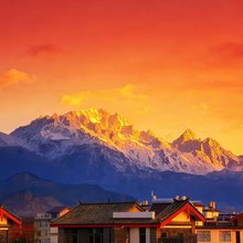 丽江和润哲园雪山观景度假别墅(束河古镇店)