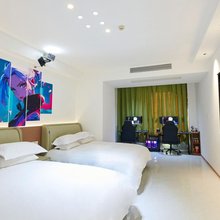 Z·Cloud404电竞民宿(汉中中心广场店)