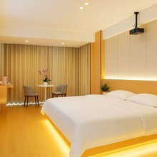 小白杨酒店(三峡职业学院店)