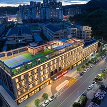 潇湘云梦国际大酒店(凤凰古城景区沱江店)