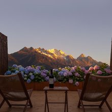 丽江隐石居雪山观景客栈