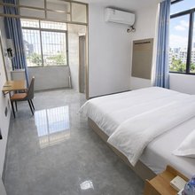 龙禾公寓(遂溪全丰中央广场店)
