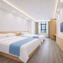 梦屿酒店(六盘水人民广场店)