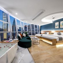 美墅天晴高空观景酒店(重庆解放碑洪崖洞店)