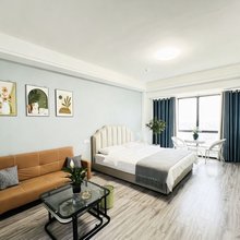 悦禾民宿(中国东海水晶博物馆嘉臣商业步行街店)