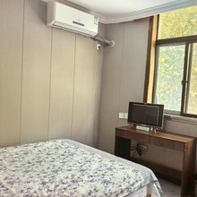 轻居美宿(顾村公园店)