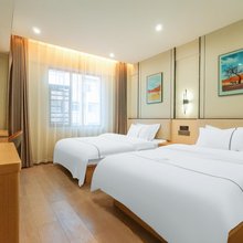 融舍精品酒店(省耕文化公园锦海建材城店)