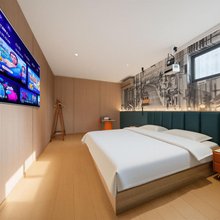 汐溪里｜City空中花园·创意影音民宿(新街口淘淘巷店)