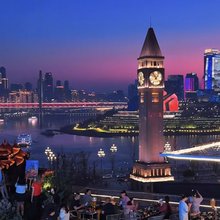 天壹·全景智能酒店(重庆江北国际机场中央公园地铁站店)
