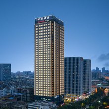 广州三元里中心城际酒店