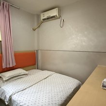 武汉江军旅馆(宝通寺地铁站店)