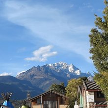 卿云莊·雪山小镇观景美宿(束河古镇店)