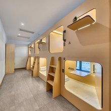 Z设计师尊享胶囊舱青年旅社(钱江新城婺江路地铁站店)