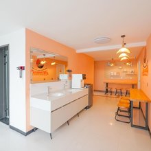 三只猫青年旅社(徐州人民广场地铁站店)