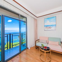 大理梨花月半岛海景客栈