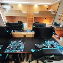 雷神电竞酒店(承德金龙广场避暑山庄店)