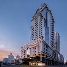 哈尔滨中央大街亚朵S酒店