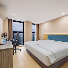 光影电竞酒店(嘉兴大学南湖店)