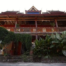 西双版纳曼降纳亮风情傣楼民宿