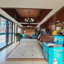 天信酒店(成都新繁家具城店)