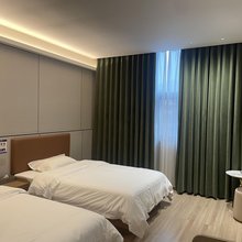 陆港酒店