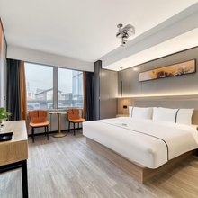 港天时尚公寓(深圳北站店)