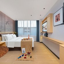 泊尼酒店(海珠江泰路地铁站店)