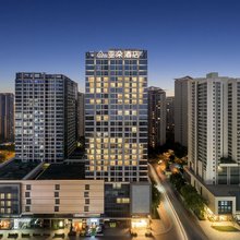 成都九眼桥东大路地铁站亚朵酒店