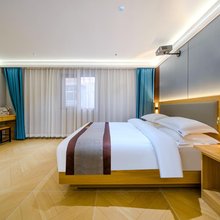 云智·酒店(西安钟鼓楼广场回民街店)