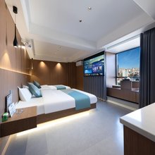 海屿月酒店(昆明解放军昆明总医院大观楼店)