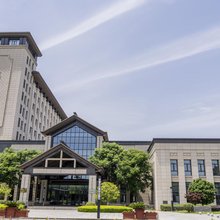 湖北经济学院笃行楼