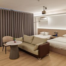 中苑酒店(刘公岛码头幸福门店)