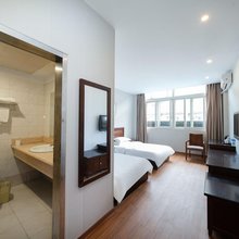 上海亚泰假日宾馆(玉树路店)