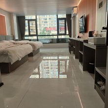 云逸民宿(爱莲湖公园店)