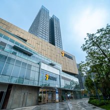U·优住高空观景逸家民宿(成都西博城天府国际会议中心店)
