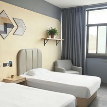 熊猫智能酒店(裕隆购物中心店)