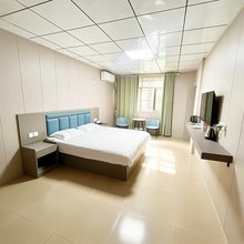曼亚美宿(潼侨格林童话店)