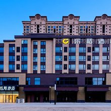 乐桔酒店(郑州黄河科技学院南三环地铁站店)