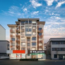 栖岸美季酒店(张家港高铁站塘桥店)