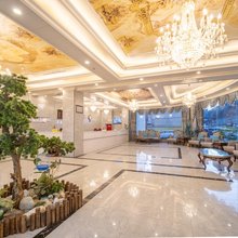 云上富氧酒店(然乌镇店)