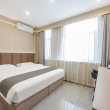 微商旅酒店(北京清华长庚医院天通苑南地铁站店)