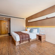 亚欢酒店(广州白云钟落潭地铁站店)